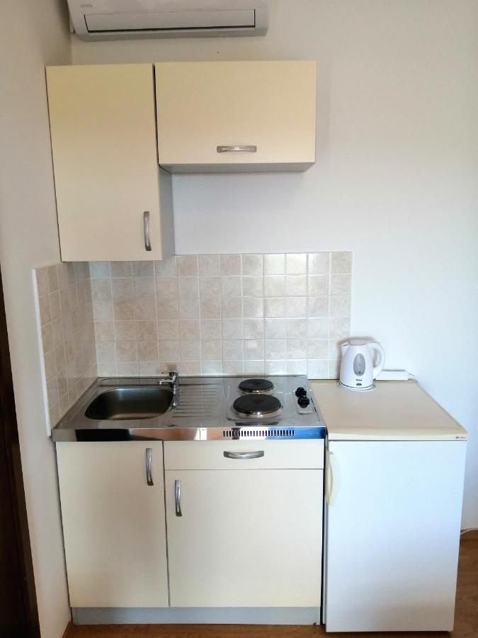 Apartments Dalmatian Stone House Turanj Kültér fotó