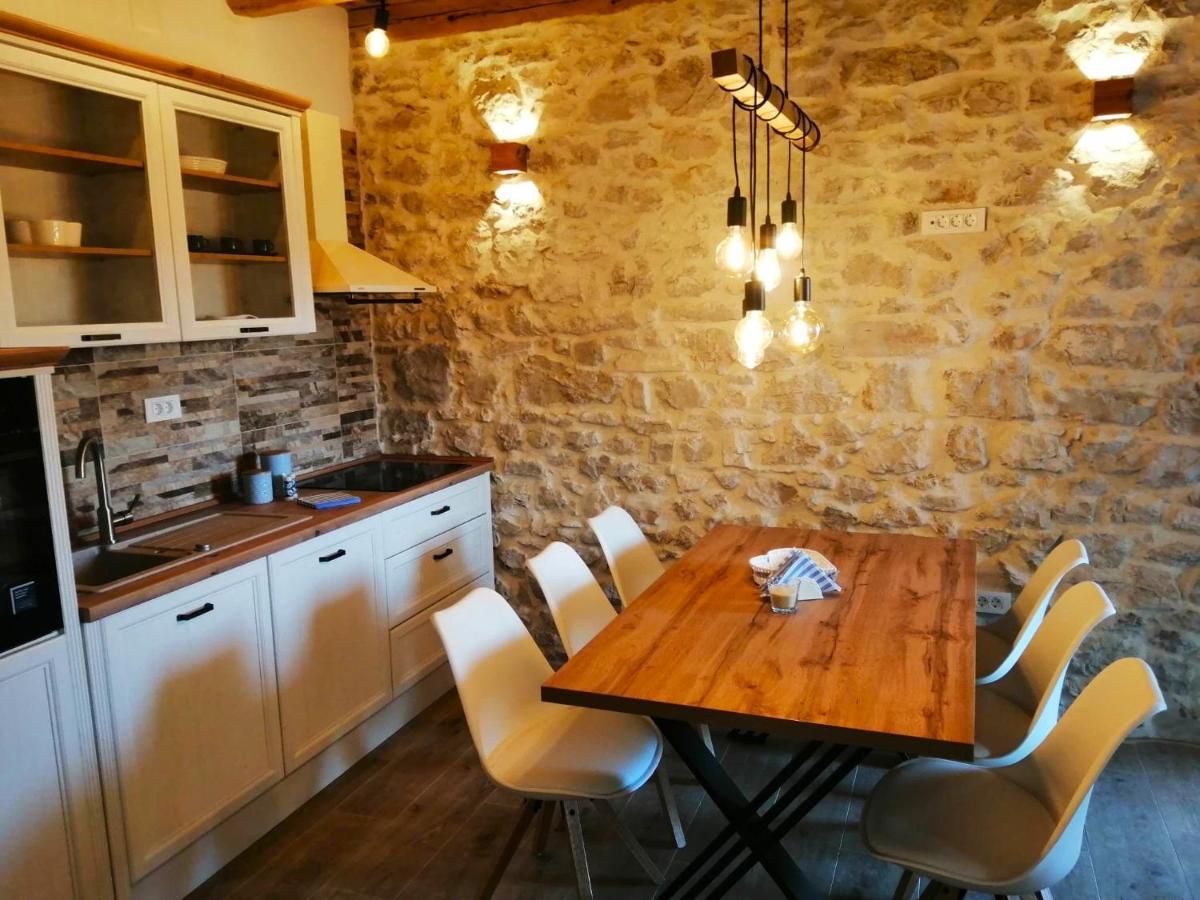 Apartments Dalmatian Stone House Turanj Kültér fotó