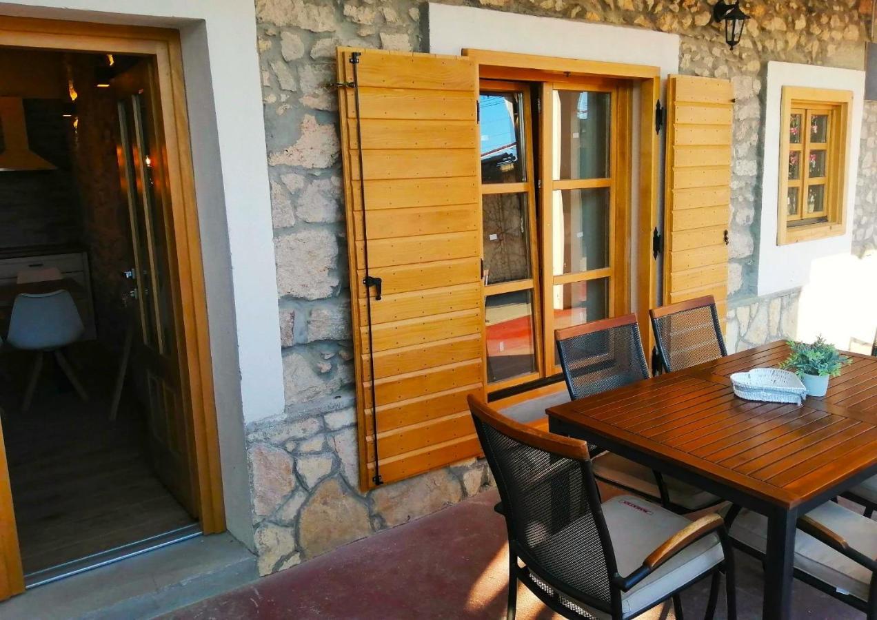 Apartments Dalmatian Stone House Turanj Kültér fotó