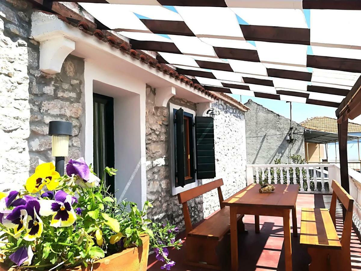 Apartments Dalmatian Stone House Turanj Kültér fotó